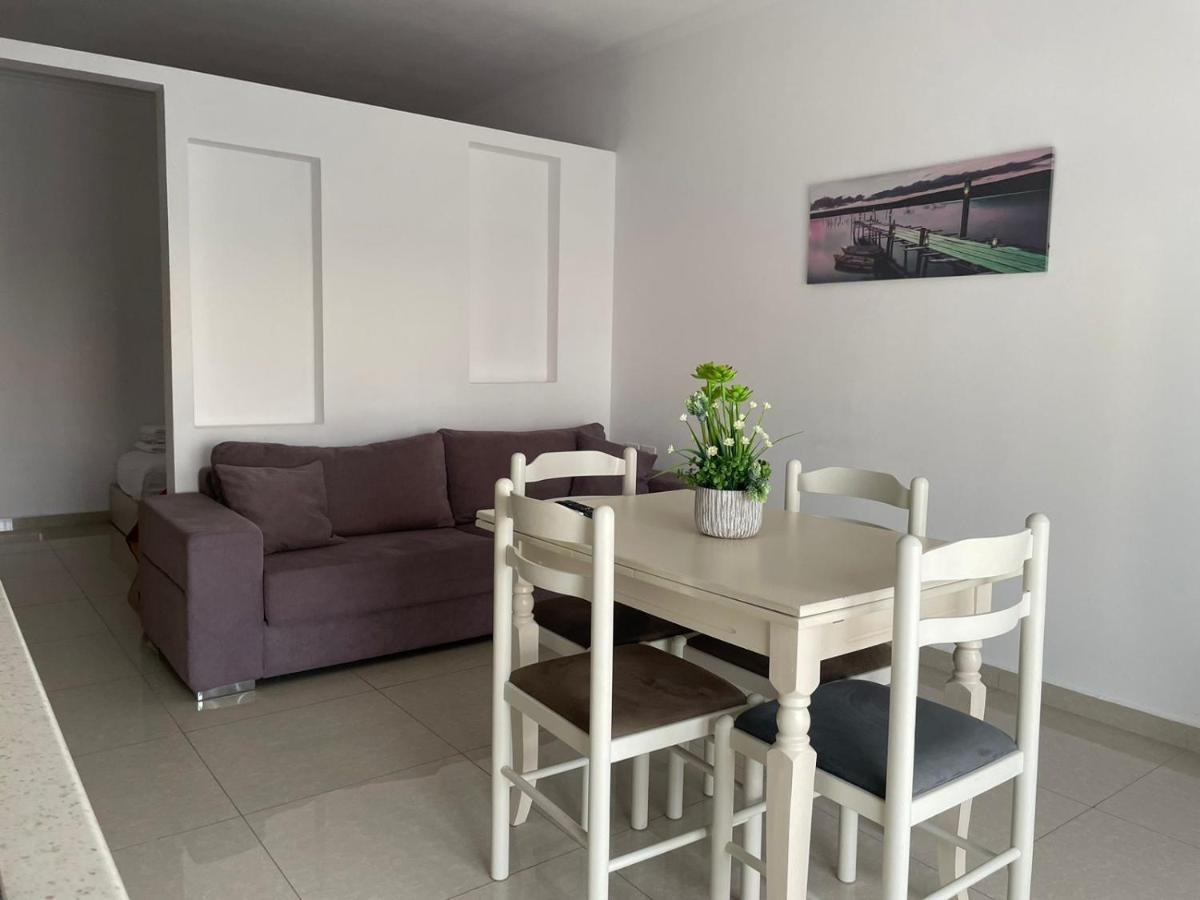 Kraal Apartments วญอเรอ ภายนอก รูปภาพ